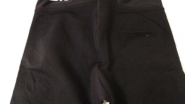 不鐵腿神褲推薦｜【sNug】全壓式強肌力壓縮褲，分段加壓/穩