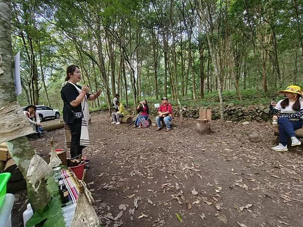 松鶴部落-森林五感體驗,享受敲樹皮、精油噴霧DIY及山林饗宴