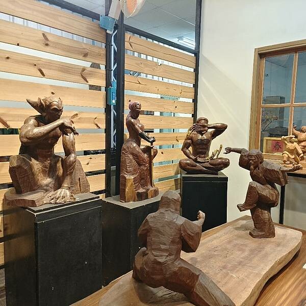 (苗栗/三義)札木工坊-來玩小鹿木偶DIY，自磨擂茶超好玩