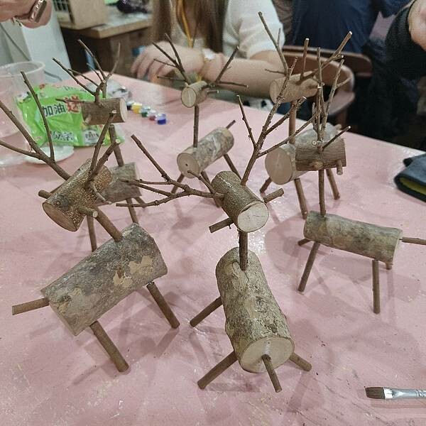 (苗栗/三義)札木工坊-來玩小鹿木偶DIY，自磨擂茶超好玩