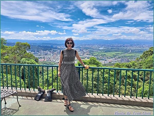 《小坪頂景點》北投淡水趴趴走輕旅行/雙北觀景台/聆聽薩克斯風