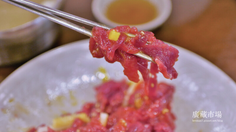 首爾廣藏市場富村生牛肉和雨耳樂-10
