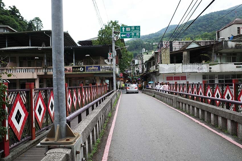 【2023烏來景點一日遊】烏來景點推薦/烏來老街美食/搭乘烏來台車、欣賞瀑布景點、溫泉推薦/泰雅族的原住民