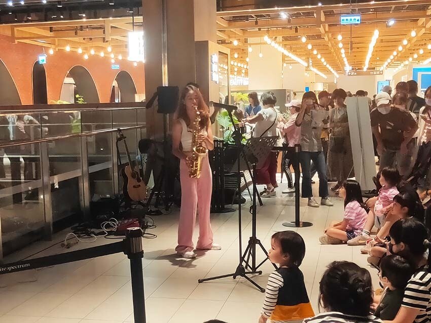 【新店景點推薦】『新店裕隆城』近大坪林站、七張站/近250家品牌進駐、20家大型主題餐廳進駐/全球最大誠品/