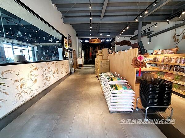 台東多米粒故事館。傳承的老米廠重新規劃將古與今的池上故事連結起來的米故事館