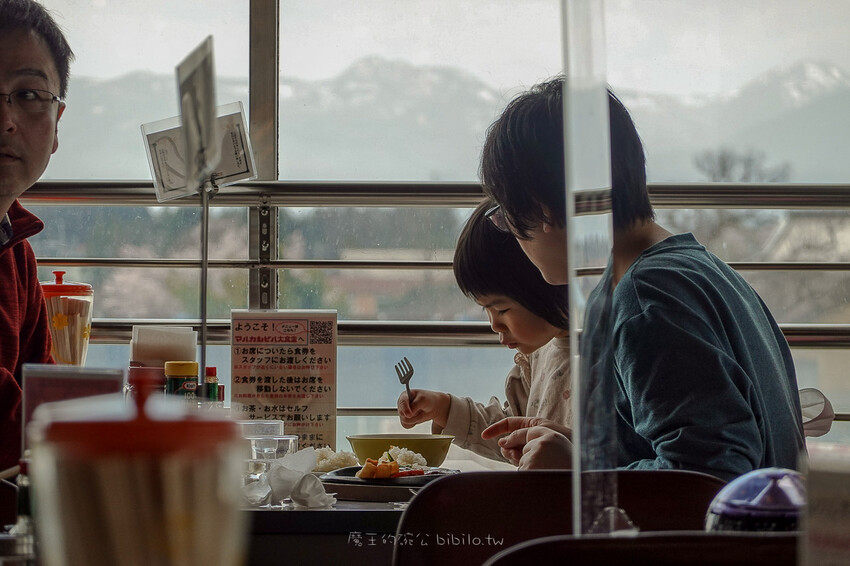 花卷美食 MARUKAN大食堂 用筷子吃的冰淇淋 岩手花卷人氣食堂