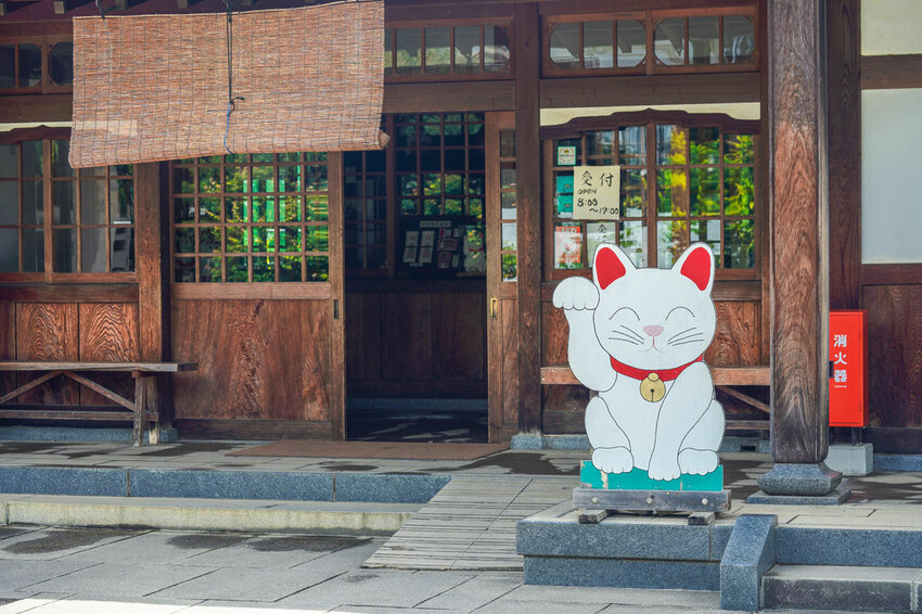 豪德寺 東京景點 日本三大招財貓神社之一 帶隻貓兒回家吧！