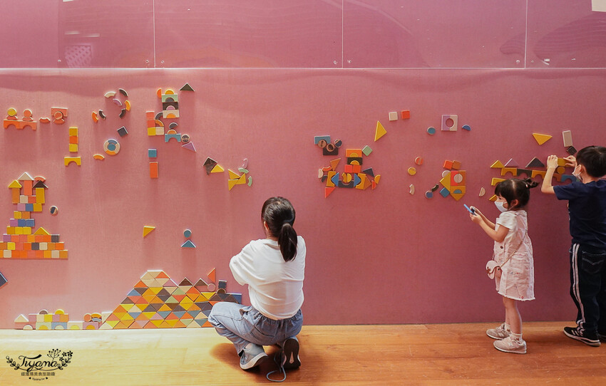 嘉義景點|國立故宮博物院南部院區:蒜頭糖廠五分車進站「故宮南院」,免費兒童創意中心、戶外大滑梯沙坑戲水區 @緹雅瑪 美食旅遊趣