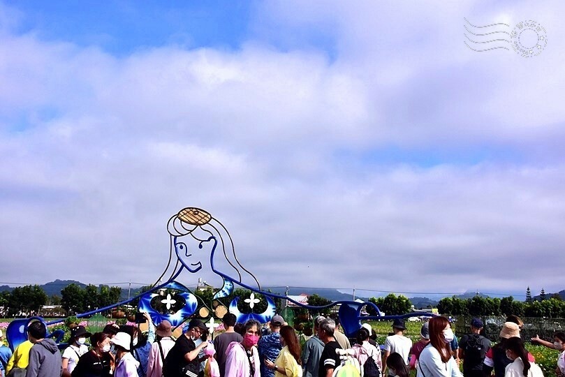 【2023臺中國際花毯節】:愛你愛山,璀璨重綻,全台最大規模,新社花海