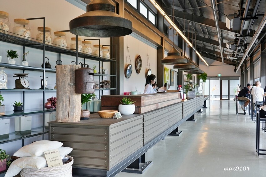 苗栗景點|苗栗銅鑼茶廠~不用跑到高山上也能享受茶園靜謐之美,提供免費停車場、每人入廠費100元可全額折