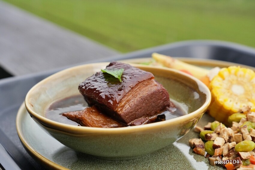 苗栗景點|苗栗銅鑼茶廠~不用跑到高山上也能享受茶園靜謐之美,提供免費停車場、每人入廠費100元可全額折