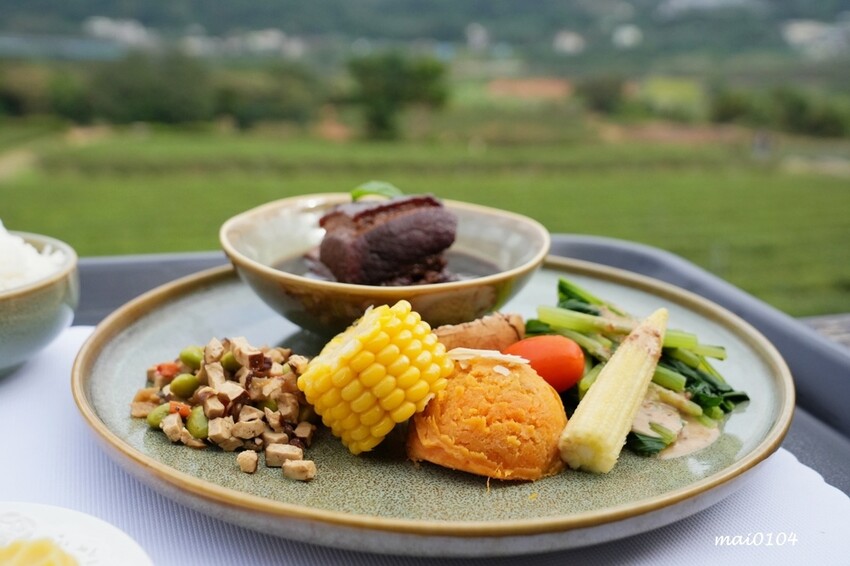 苗栗景點|苗栗銅鑼茶廠~不用跑到高山上也能享受茶園靜謐之美,提供免費停車場、每人入廠費100元可全額折
