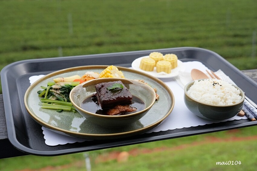 苗栗景點|苗栗銅鑼茶廠~不用跑到高山上也能享受茶園靜謐之美,提供免費停車場、每人入廠費100元可全額折