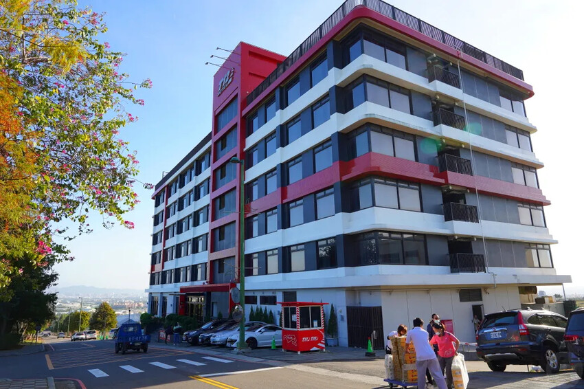 后里落羽松大道,延綿約1公里私房秘境落羽松大道,兩側落羽松免費參觀