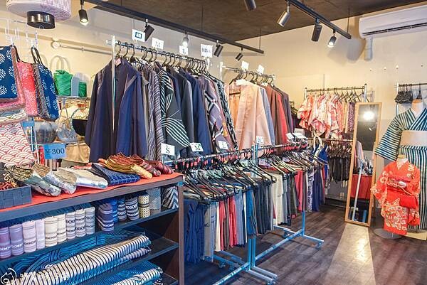 京都旅遊。京小町 清水寺和服浴衣出租 超可愛髮型+精美蕾絲