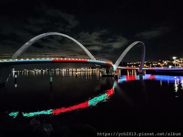 西澳柏斯天鵝河畔伊莉莎白碼頭 西澳柏斯天鵝河畔伊莉莎白碼頭