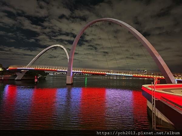 西澳柏斯天鵝河畔伊莉莎白碼頭 西澳柏斯天鵝河畔伊莉莎白碼頭