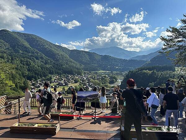 【合掌村一日遊】童話般的聖地,秋天也很有魅力|柴貓趴趴走