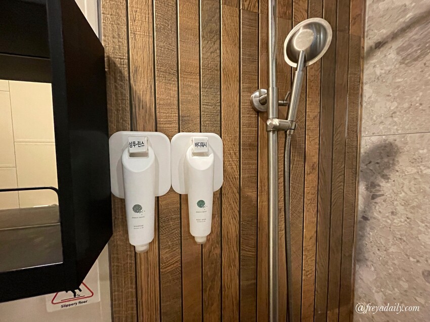 韓國首爾東廟前站 Hotel DM│臨近東大門 交通便利 超多美食 首爾平價飯店住宿推薦