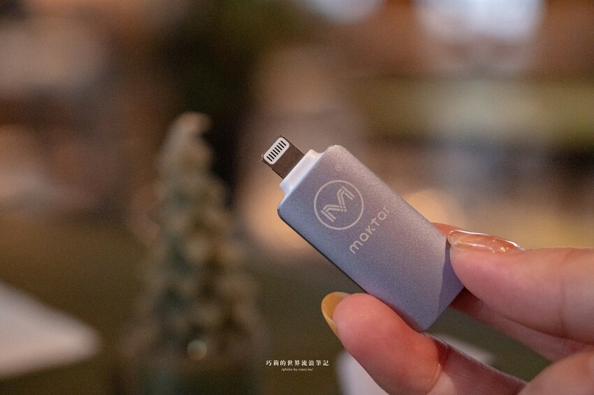 小仙女們的包包裡都必須擁有！超美夢幻柔霧紫口袋相簿 Piconizer4 💕旅遊必備神器