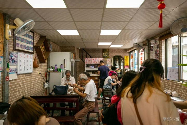 苗栗獅潭一日遊就該這樣玩!輕鬆愜意遊走山城,要參加獅潭一日遊的同學請跟著我來吧~(拿出導遊旗 @圍事小哥的幸福相框