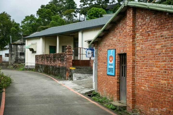 苗栗獅潭一日遊就該這樣玩!輕鬆愜意遊走山城,要參加獅潭一日遊的同學請跟著我來吧~(拿出導遊旗 @圍事小哥的幸福相框