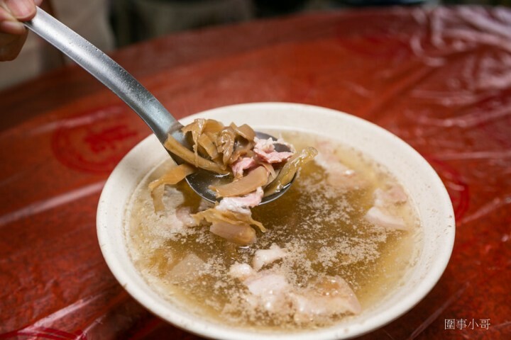 苗栗獅潭一日遊就該這樣玩!輕鬆愜意遊走山城,要參加獅潭一日遊的同學請跟著我來吧~(拿出導遊旗 @圍事小哥的幸福相框