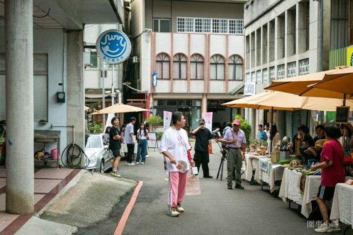 苗栗獅潭一日遊就該這樣玩!輕鬆愜意遊走山城,要參加獅潭一日遊的同學請跟著我來吧~(拿出導遊旗 @圍事小哥的幸福相框