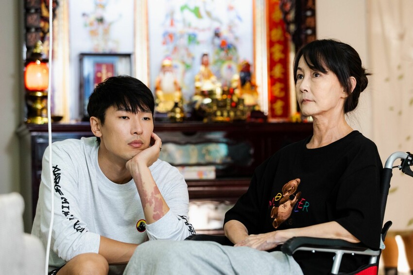 最深層的經歷「 WOMEN我們不知道的事」尋找出相互理解的「生命之舟」來自「劉潤成-導演」的真實故事11月10日同步上映