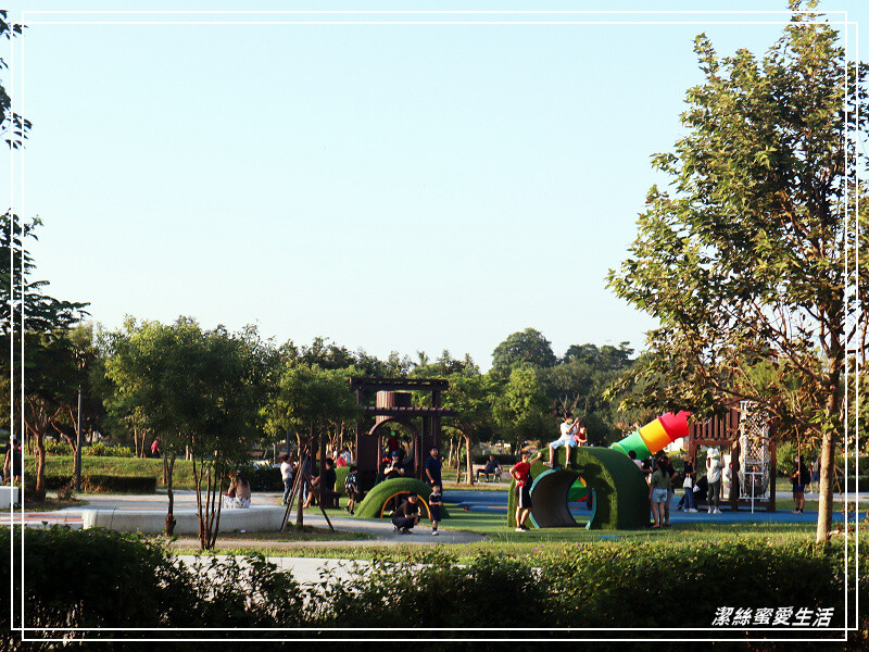 溪湖糖廠(溪湖鐵道文化園區)-彰化/搭乘懷舊五分車~超人氣伴手禮乳酪蛋糕x冰淇淋也必買!