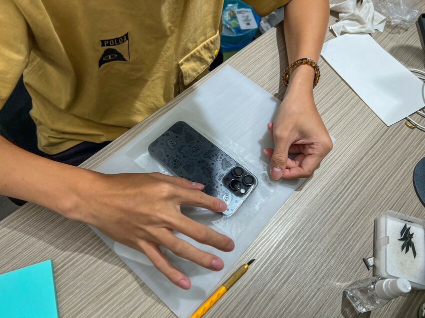 蘋果保護貼推薦》京展包膜樹林店 I 一間不只保護貼很強，手機包膜更是平價到令人難以置信 - 理智派的生活手札