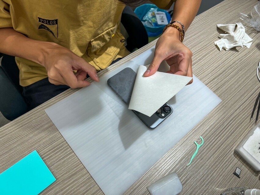 蘋果保護貼推薦》京展包膜樹林店 I 一間不只保護貼很強，手機包膜更是平價到令人難以置信 - 理智派的生活手札