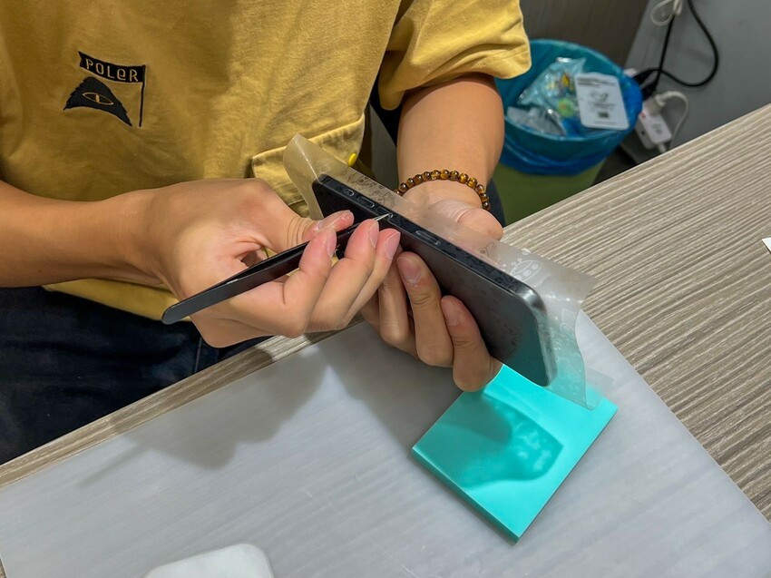 蘋果保護貼推薦》京展包膜樹林店 I 一間不只保護貼很強，手機包膜更是平價到令人難以置信 - 理智派的生活手札