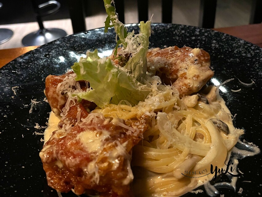 LION義式餐酒館-四人同享餐_主食 奶油嫩雞義大利麵