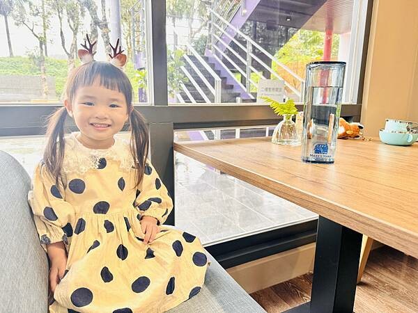 ★新北●金山*瑪克的院子*座落在朱銘美術館內,舒適的用餐空間