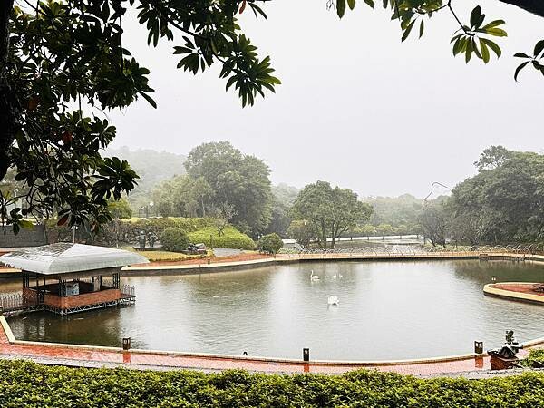 ★新北●金山*瑪克的院子*座落在朱銘美術館內,舒適的用餐空間