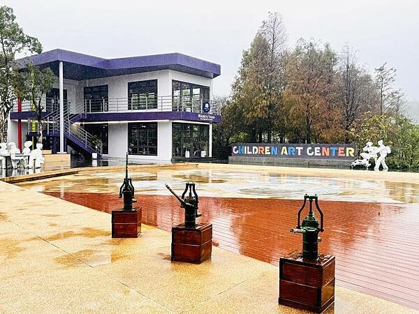 ★新北●金山*瑪克的院子*座落在朱銘美術館內,舒適的用餐空間