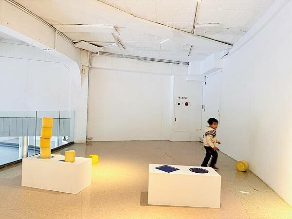 ★新北●金山*瑪克的院子*座落在朱銘美術館內,舒適的用餐空間