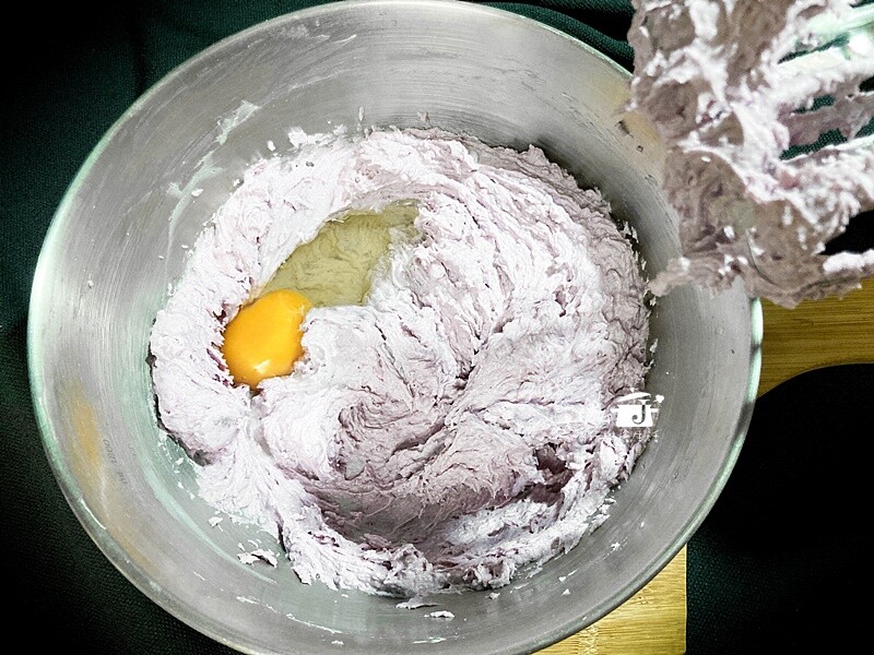 烘焙筆記│芋泥巴斯克蛋糕，保留芋頭顆粒風味再升級