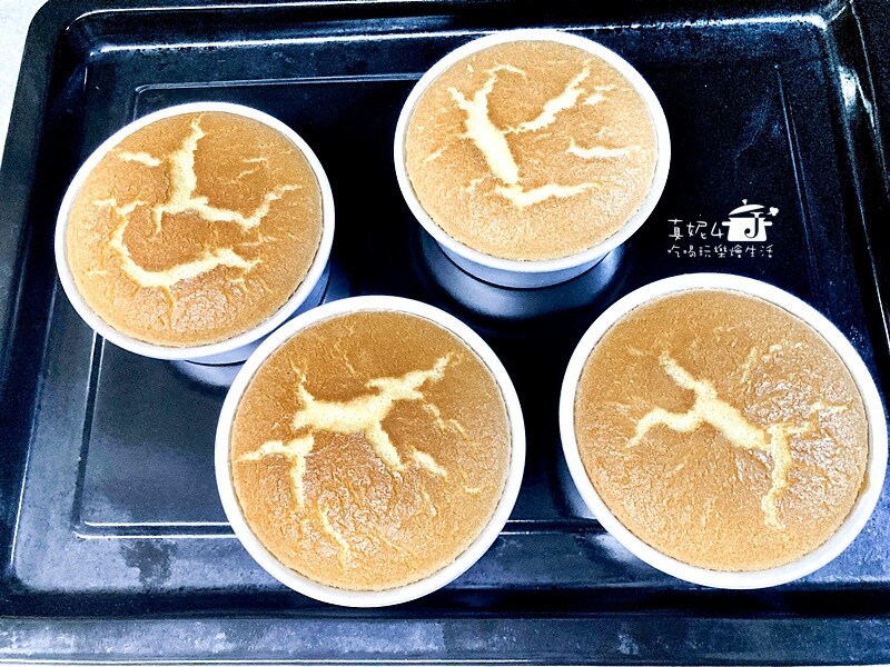 烘焙筆記│鹹奶油蛋糕,4吋香鹹鬆綿的戚風蛋糕