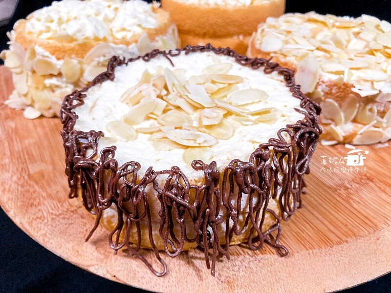 烘焙筆記│鹹奶油蛋糕,4吋香鹹鬆綿的戚風蛋糕