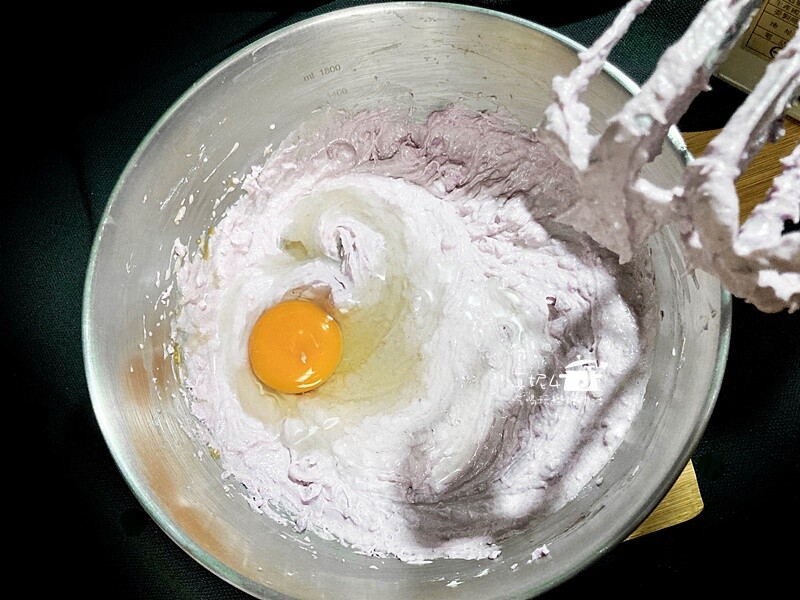 烘焙筆記│芋泥巴斯克蛋糕，保留芋頭顆粒風味再升級