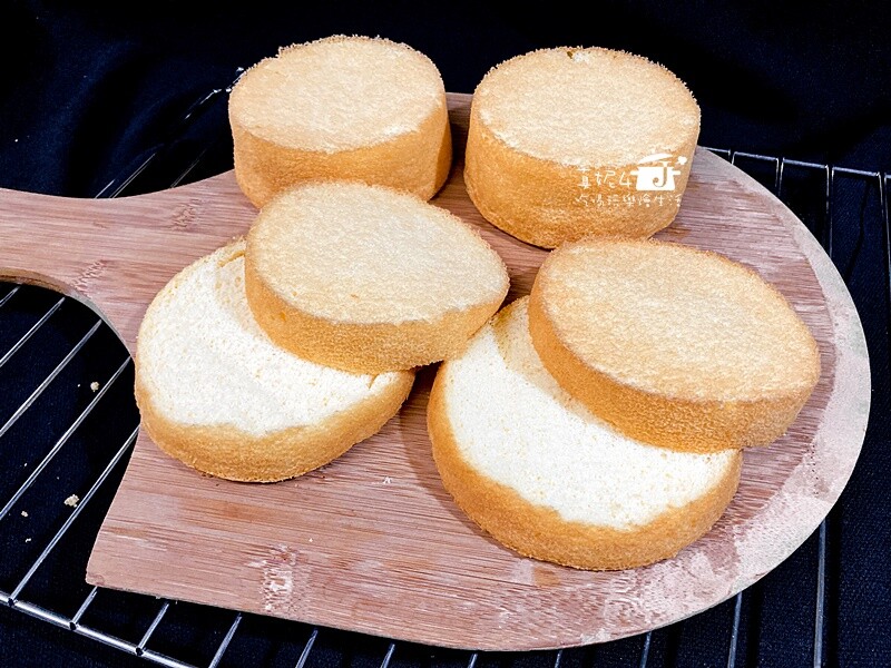 烘焙筆記│鹹奶油蛋糕,4吋香鹹鬆綿的戚風蛋糕