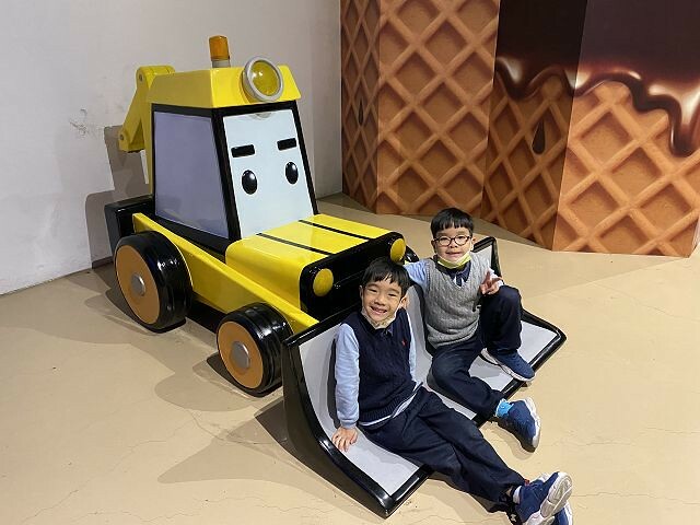 尚順育樂天地| 全台最大室內主題樂園.多樣VR互動體驗超好玩.攀岩走壁超刺激!