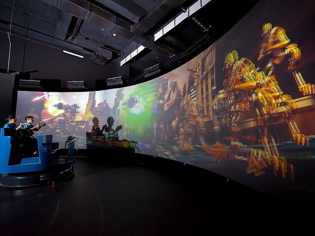 尚順育樂天地| 全台最大室內主題樂園.多樣VR互動體驗超好玩.攀岩走壁超刺激!