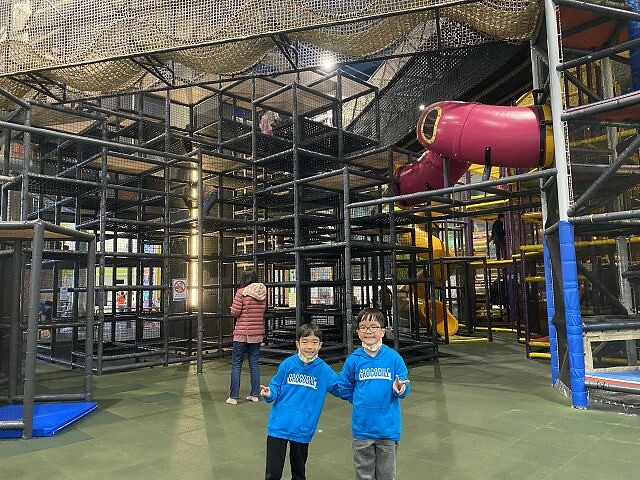 尚順育樂天地| 全台最大室內主題樂園.多樣VR互動體驗超好玩.攀岩走壁超刺激!