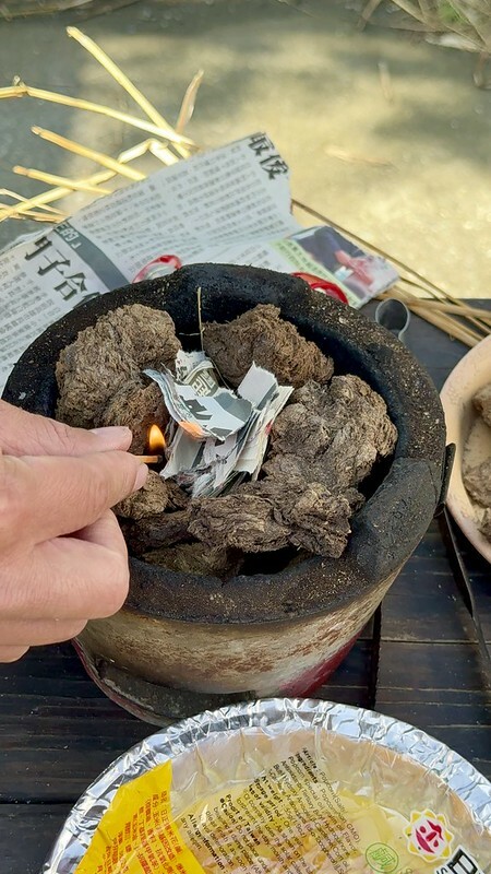 宜蘭壯圍 | 牛頭司體驗農場與牛零距離接觸；幫牛洗澡、餵食、刷毛、牽牛散步、體驗牛糞爆米花...等。（以牛