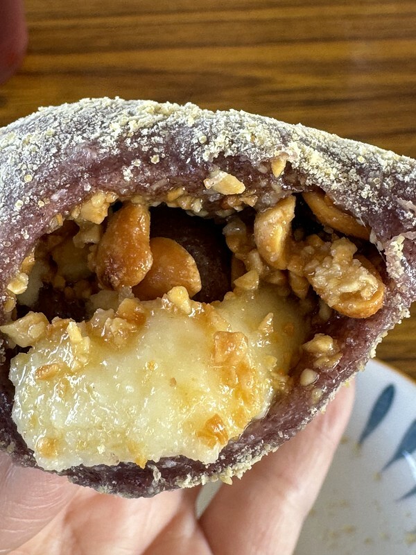 宜蘭壯圍 | 牛頭司體驗農場與牛零距離接觸；幫牛洗澡、餵食、刷毛、牽牛散步、體驗牛糞爆米花...等。（以牛