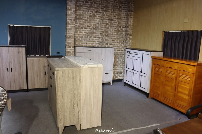 [屏東家具推薦]億家具批發倉庫－屏東門市/款式多、可客製化、價格合理/專人配送、優惠多/距離屏東車站約10