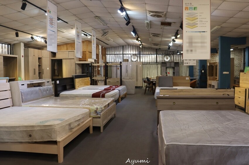 [屏東家具推薦]億家具批發倉庫－屏東門市/款式多、可客製化、價格合理/專人配送、優惠多/距離屏東車站約10
